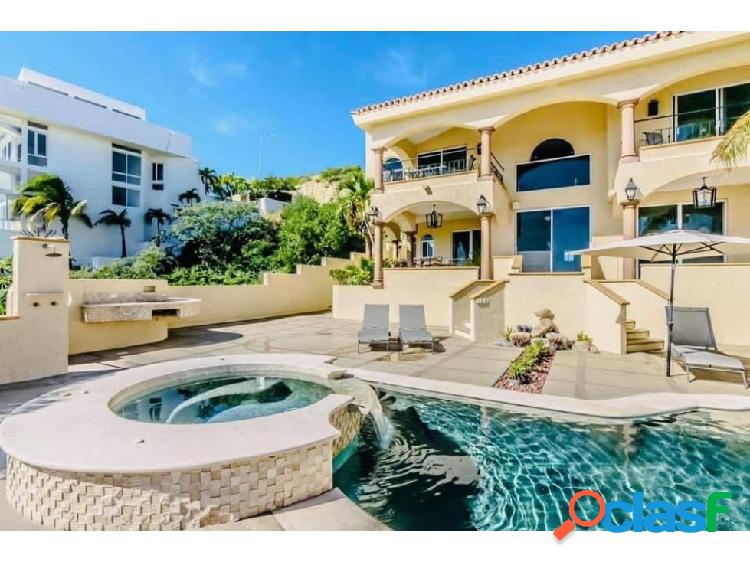 Se vende casa en Campo de Golf, vista al mar