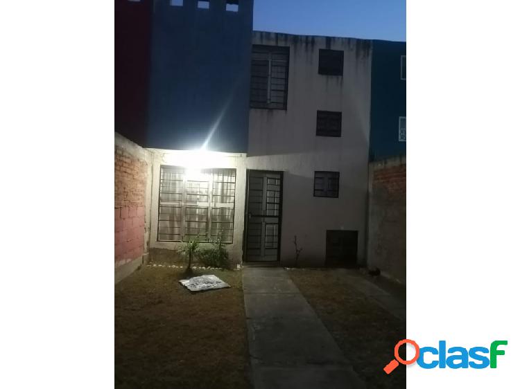 CASA EN VENTA RESIDENCIAL CAMPANARIO CELAYA GTO