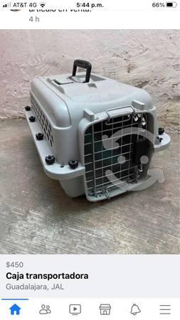 Jaula transportadora para perros y gatos