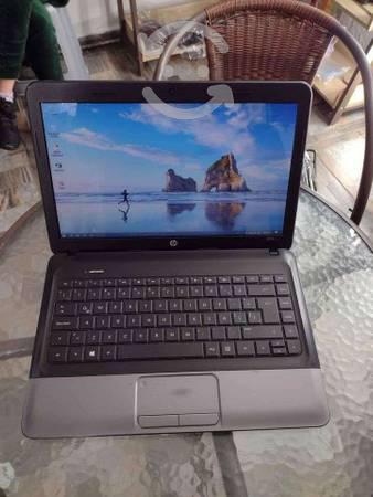 Laptop HP sin detalles W10 6GB RAM 320GB DD E1 APU