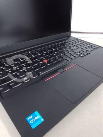 Laptop Lenovo thinkpad E15 core i5 de 11va