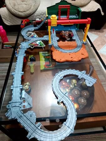 Vía Sodor para trenes serie Thomas y sus amigos