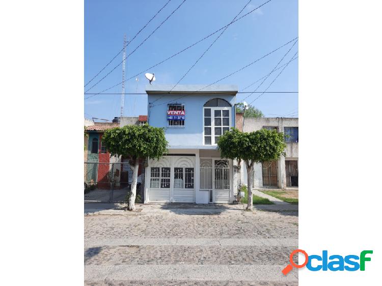 CASA EN VENTA EL CAMPANARIO CELAYA GTO