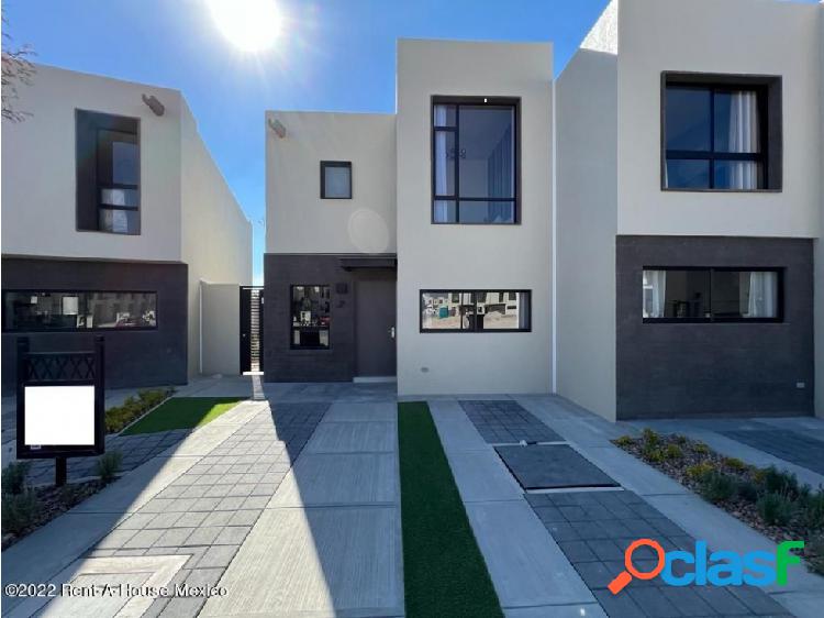 Casa en venta de 3 recámaras en El Mirador JCG 22-3148