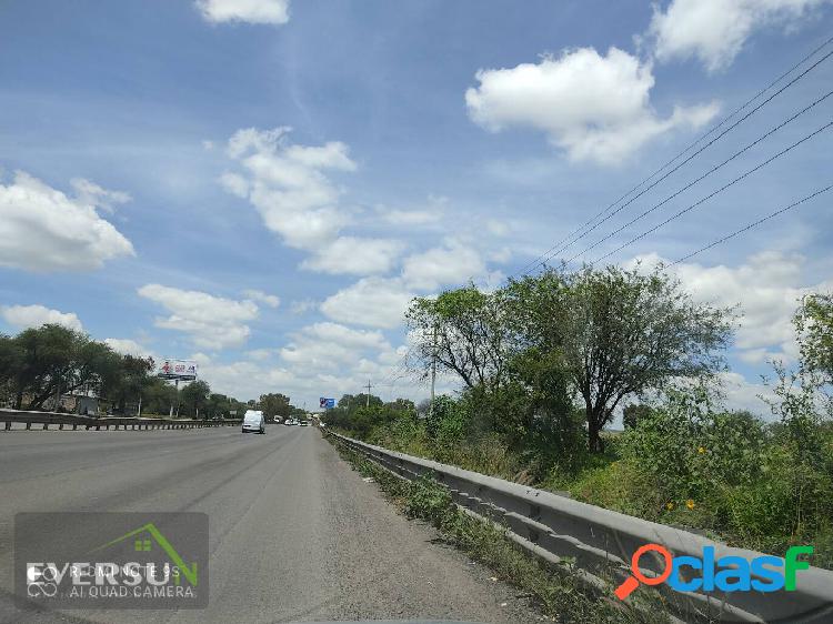 Terreno en venta a pie de carretera Irapuato-Silao