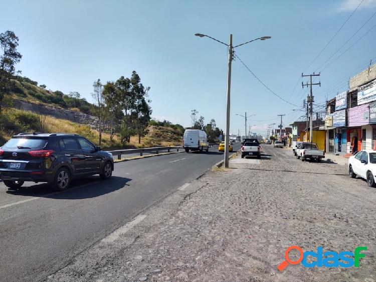 Venta de Local en esquina, sobre libramiento Querétaro QL40