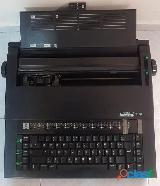 Maquina de Escribir Electrica Brother Printaform CE 60