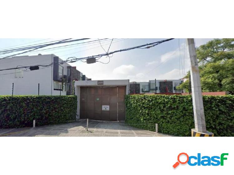 CASA EN VENTA EN COLONIA MIGUEL HIDALGO ADTRLV240