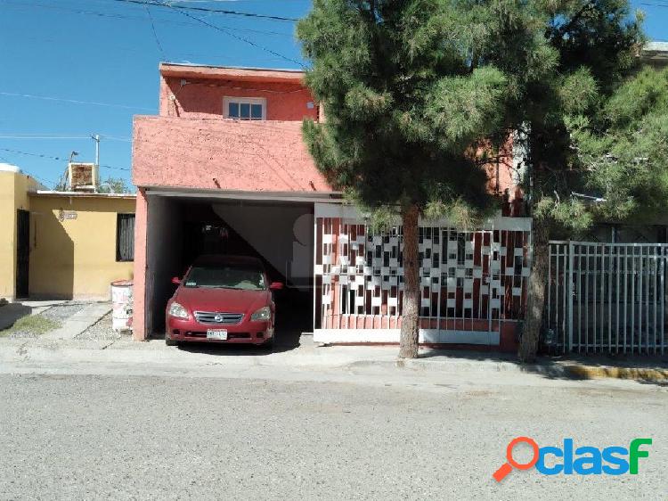 Casa sola en venta en Ciudad Moderna, Juárez, Chihuahua