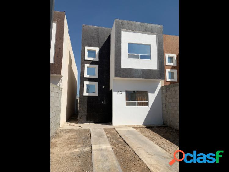 CASA EN VENTA EN FRACCIONAMIENTO TERRALUNA