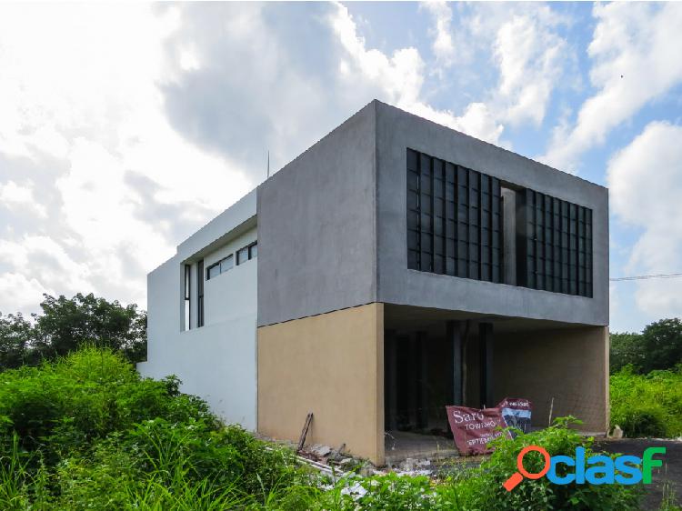 TOWNHOUSE DE LUJO EN TEMOZÓN