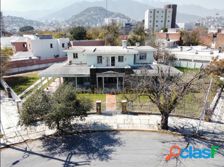 Casa en renta en Alta Vista, Monterrey, Nuevo León