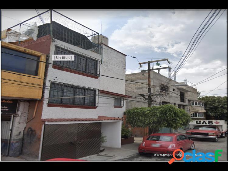 REMATO HERMOSA CASA EN PEDREGAL DE STA. ÚRSULA, COYOACÁN