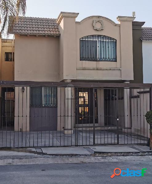 Casa en Renta en Puerta de Hierro al poniente de Monterrey