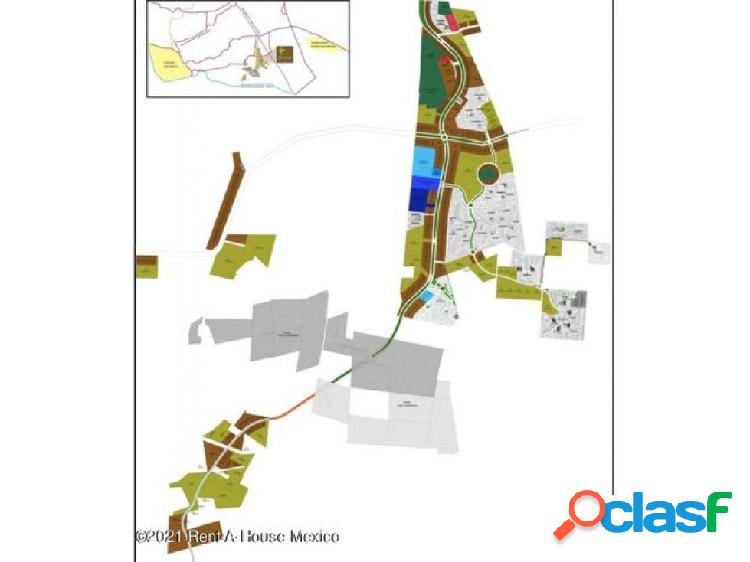Ciudad Maderas lote de uso mixto en VENTA de 2080 mts2 QH985