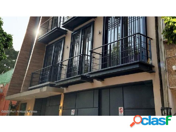 Townhouse en Venta en Colonia Alamo La Coruña 22-383