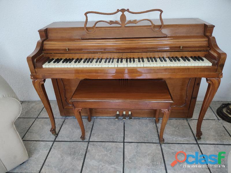 Piano antiguo en venta