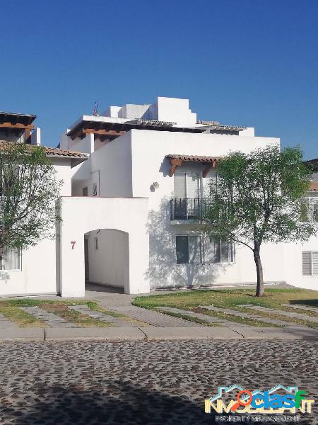 DEPA CON PADRISIMO ROOF GARDEN EN VENTA EN LAS CONDES