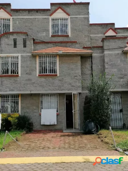 CASA VENTA CONJUNTO HABITACIONAL URB