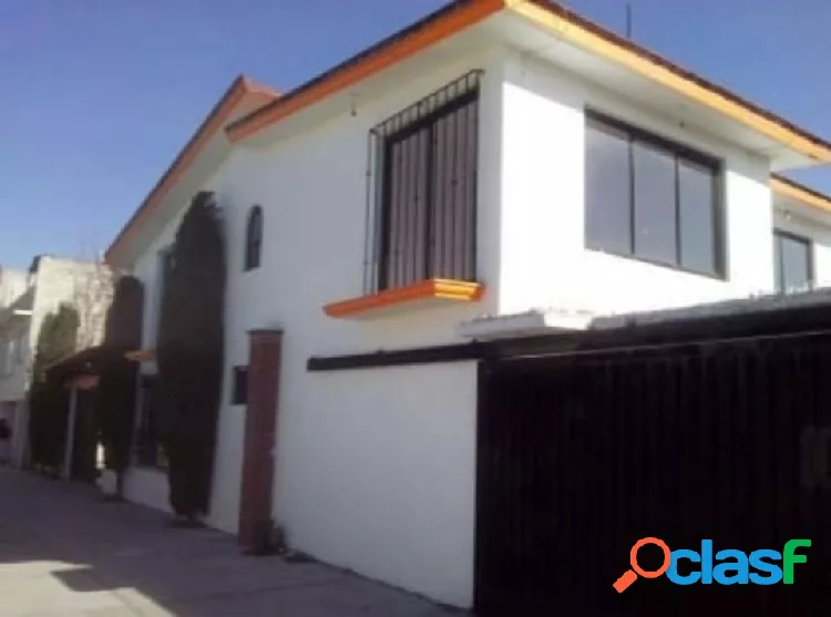 CASA EN RENTA 5 RECAMARAS TOLUCA