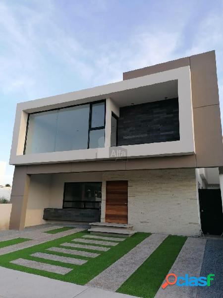 Casa nueva en venta en Lomas de Juriquilla primera sección