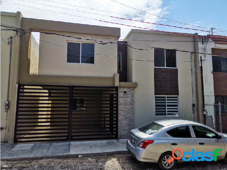Casa en venta en Tampico, colonia Latinoamericana. FMR-V274.