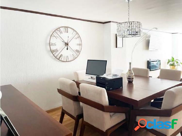 Departamento con excelente ubicación en El Olivo,