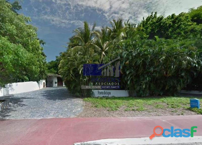 Villa en Porto Ixtapa Seccion Marina recien remodelada con