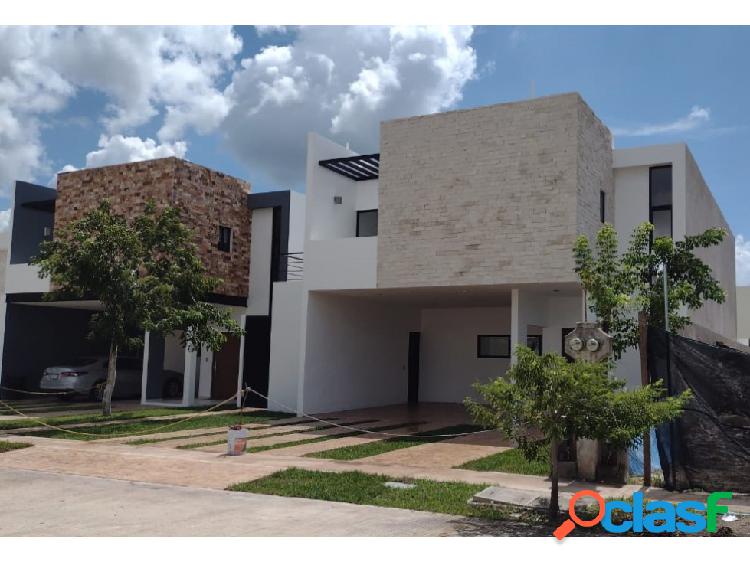 Casa en Venta en Mérida, en exclusivo residencial Parque