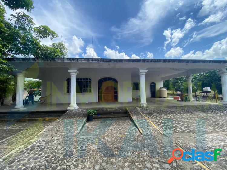 Renta casa 3 recamaras Col. Aguilera Cerro Azul Veracruz,