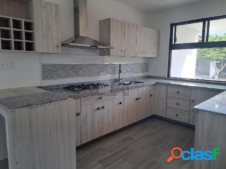 Casa en venta Fraccionamiento Maderas Residencial Celaya !