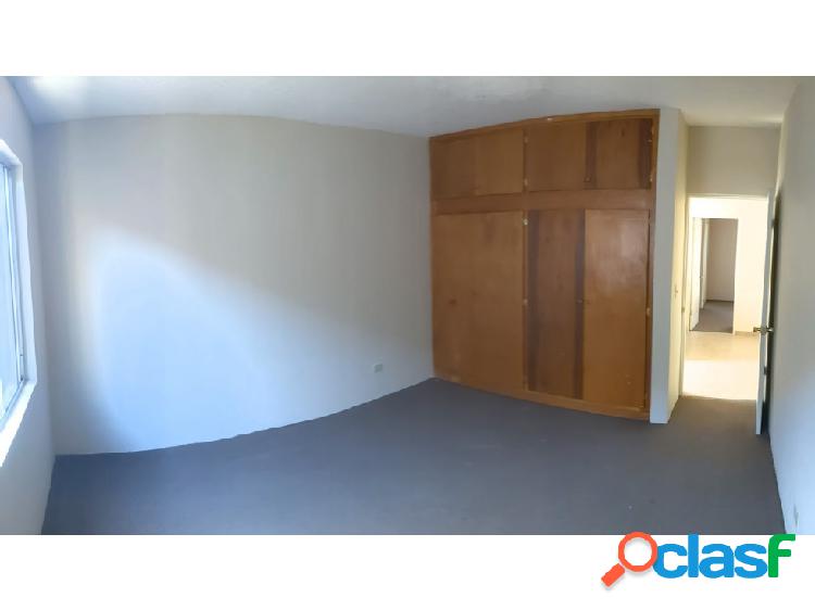 Casa en venta enfrente del mar con playa en Ensenada
