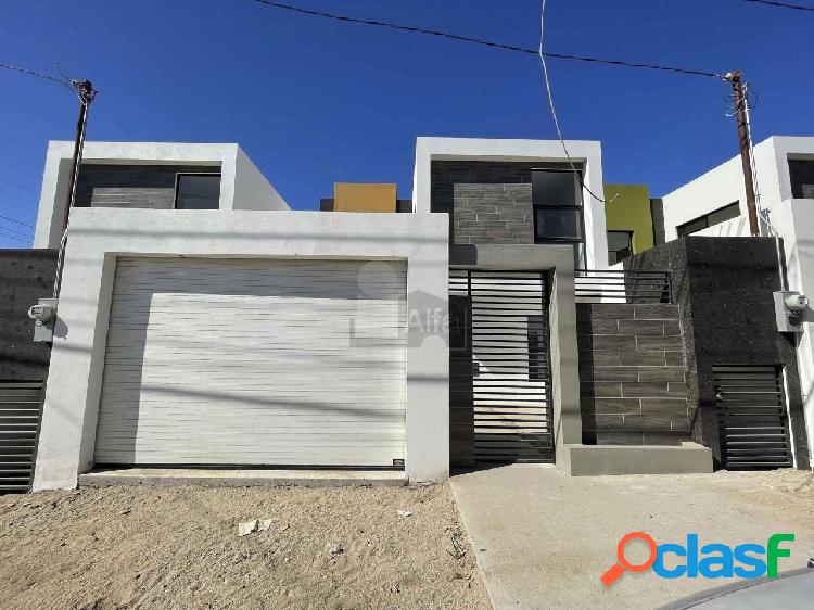 Casa sola en venta en Industrial, Ensenada, Baja California