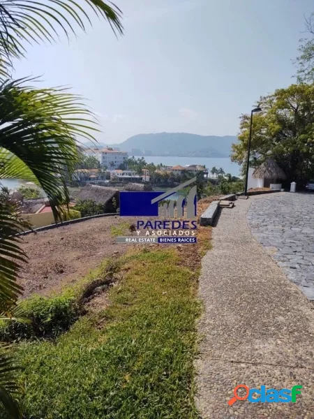 Venta en Porto Ixtapa 2400 m2 terreno condominal-residencial