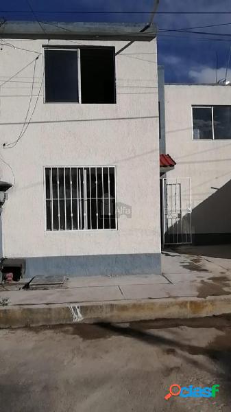 Casa en condominio en venta en San Pablo Autopan, Toluca,