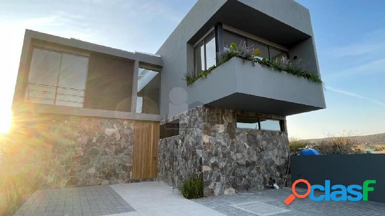 Casa nueva con acabados de lujo en venta en exclusiva