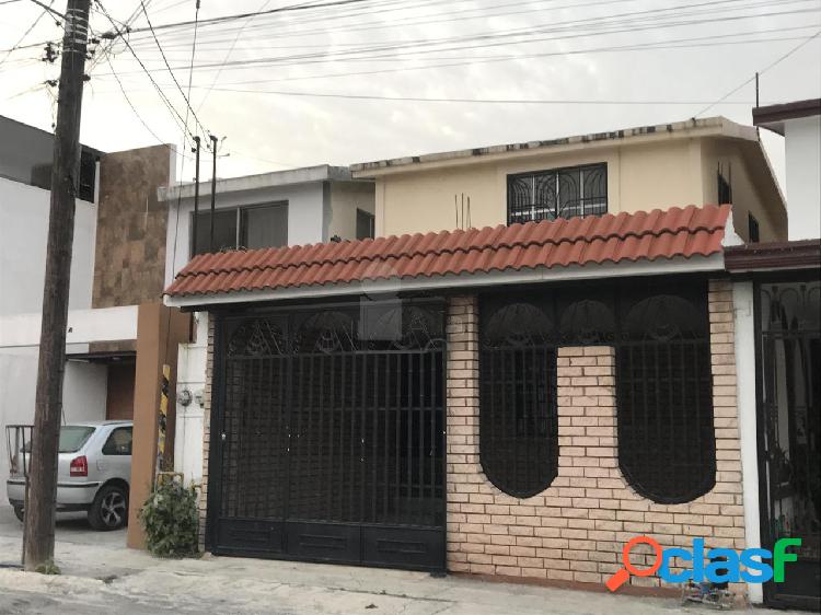 Casa sola en renta en Hacienda las Palmas II, Apodaca, Nuevo