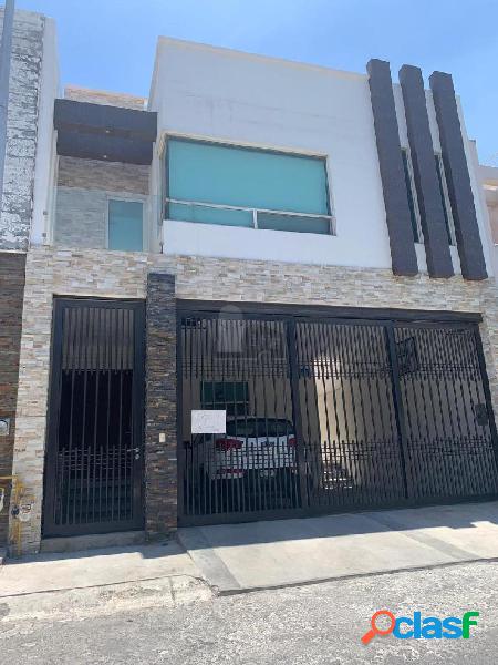 Casa sola en venta en Cima del Bosque, Monterrey, Nuevo