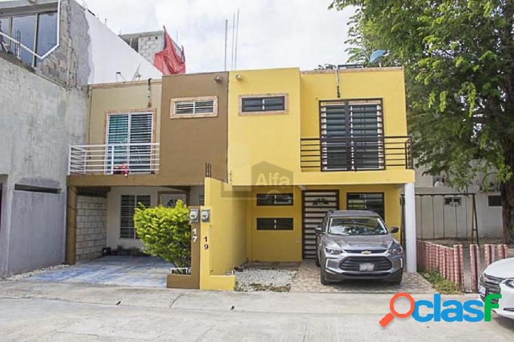Casa sola en venta en Villa Universitaria, Carmen, Campeche