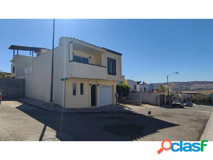 CASA AMPLIA EN VENTA PRIVADA RUBI