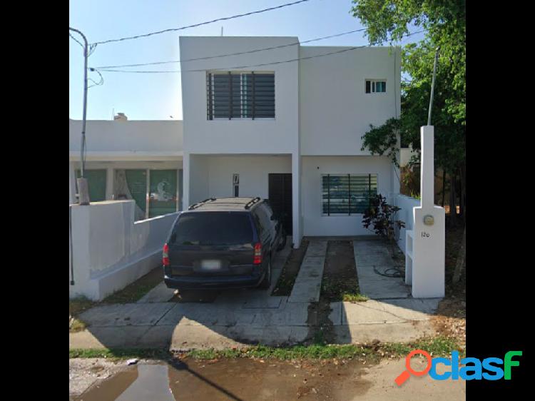 Casa en REMATE BANCARIO en Manzanillo, Colima $1,181,000