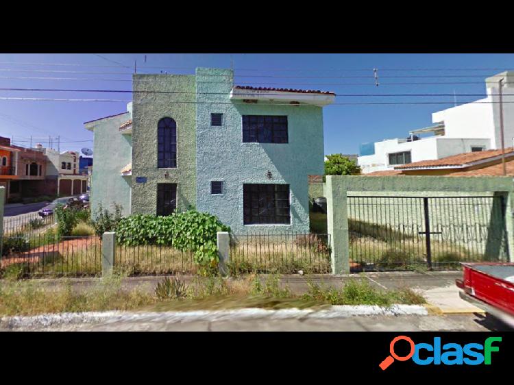 Casa en REMATE BANCARIO en Zamora, Michoacan $1,944,364