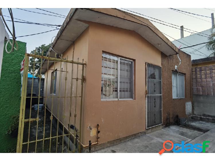 Casa en venta de un piso en la Col. Niños Héroes, Tampico.