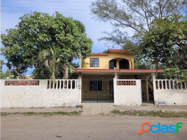 En venta casa en Col. Independencia, Altamira