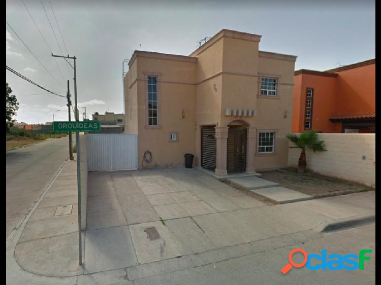 Remato Bonita Casa en Meoqui, Chihuahua $970,000