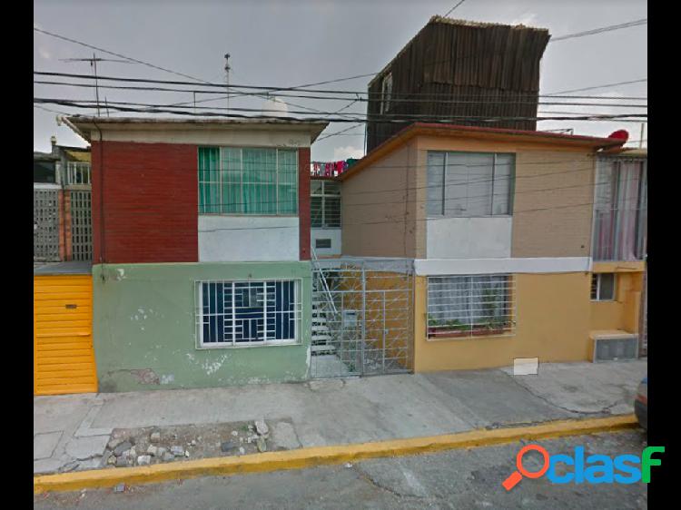 Remato Casa en Netzahualcoyotl, Mexico $818,000