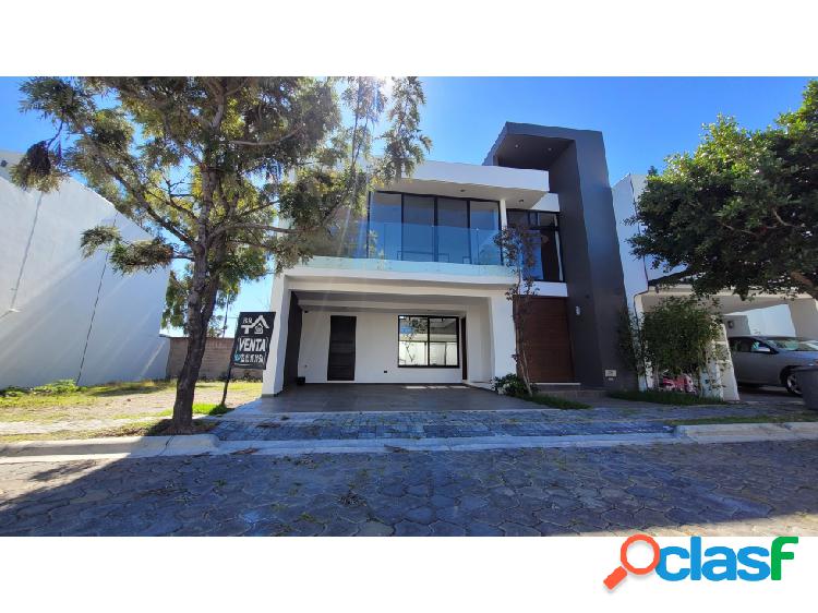 CASA EN VENTA EN LOMAS DE ANGELÓPOLIS PUEBLA 5.500 LA8259