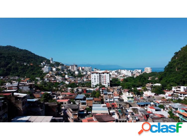 Lote ideal para desarrollar complejo inmobiliario en Puerto