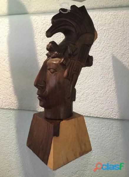 Pakal" cabeza del rey maya en madera