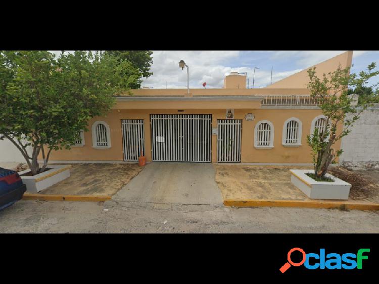 Preciosa casa en remate, García Gineres, Mérida